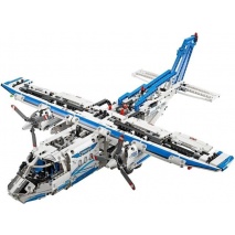 Конструктор LEGO Technic Грузовой самолет 42025