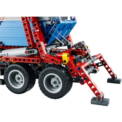 Конструктор LEGO Technic Контейнеровоз 42024 фото 4